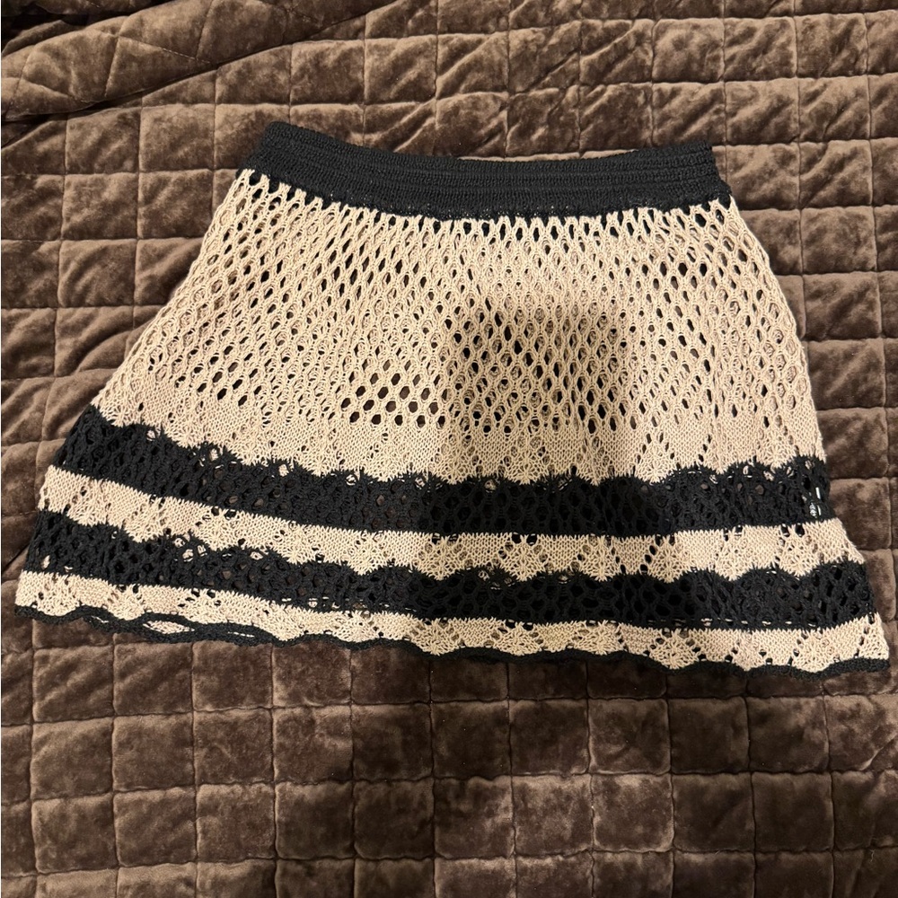 Black and Tan Crochet Sarong/Coverup Skirt - Picture 3 of 3
